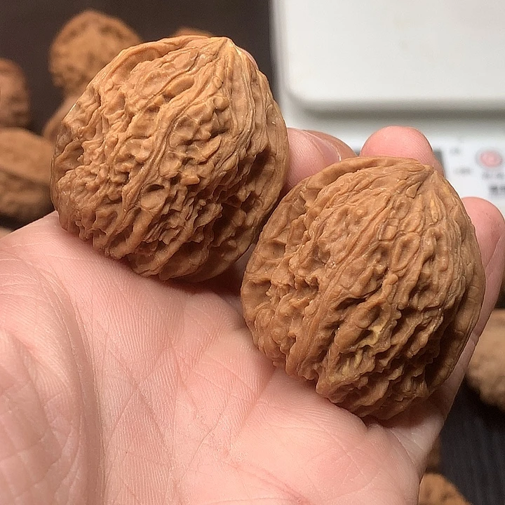 吊坠文玩核桃37 39 南疆石有黄