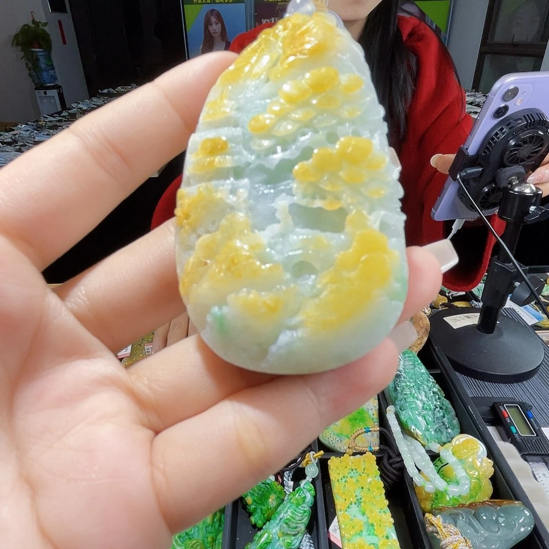 颈饰未镶嵌翡翠一