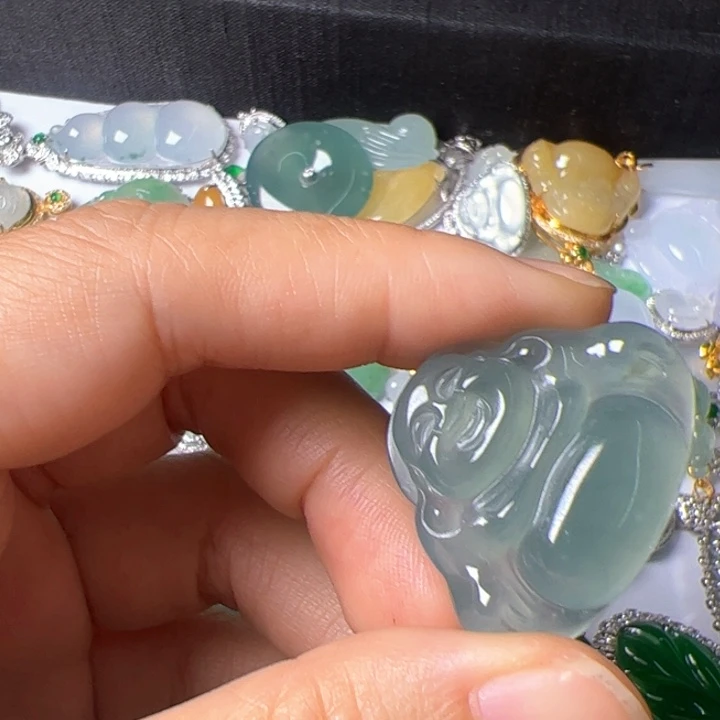 翡翠未镶嵌吊坠(不含链)翡翠吊坠项链