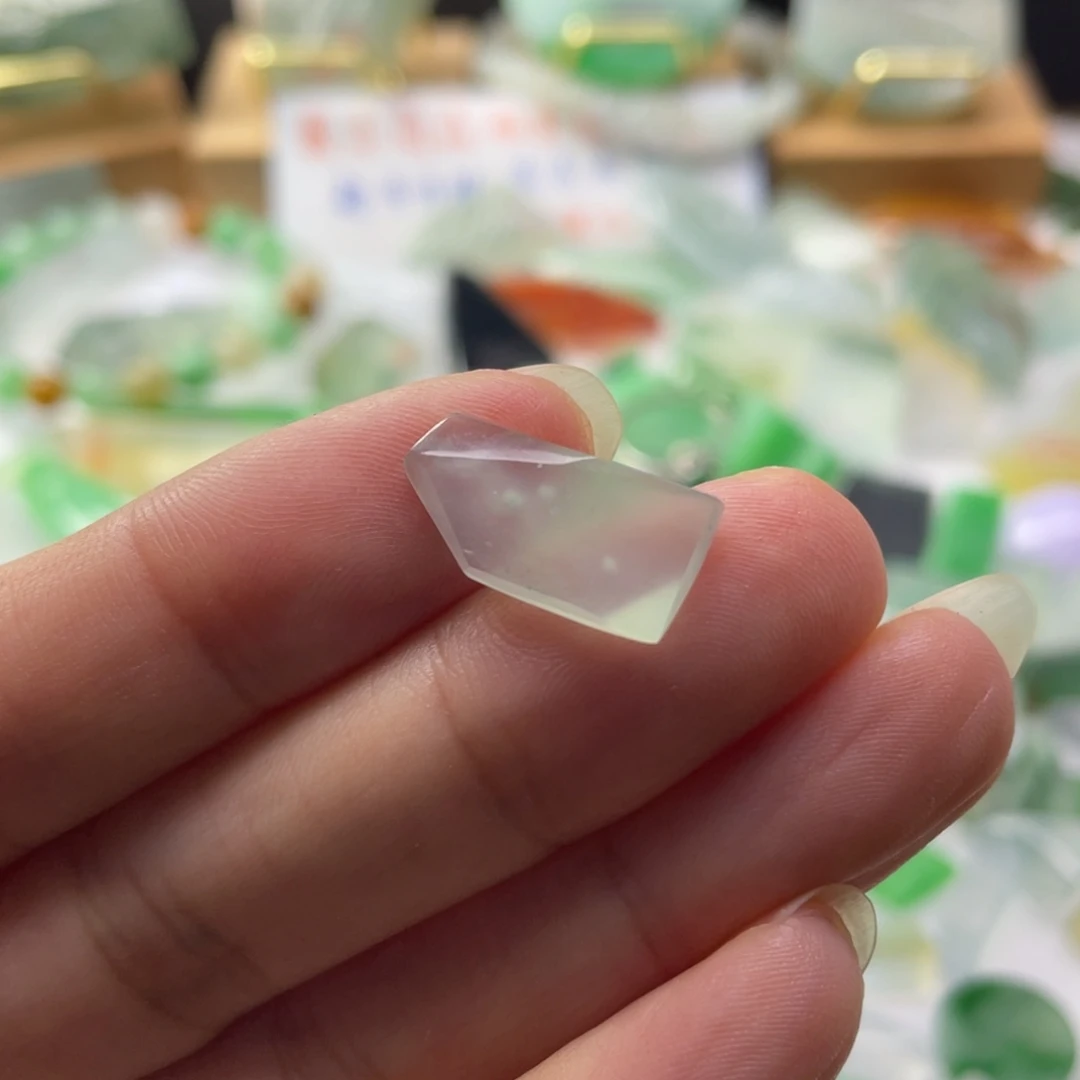 定制翡翠未镶嵌天然缅甸翡翠