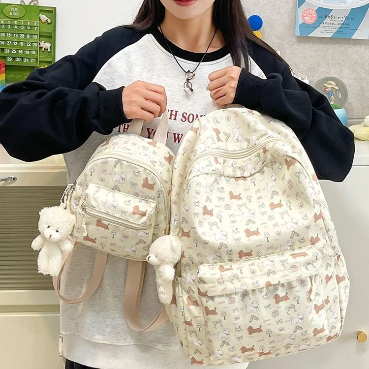 日系少女书包大容量双肩包潮流初中生涂鸦可爱背包大学生高中学生