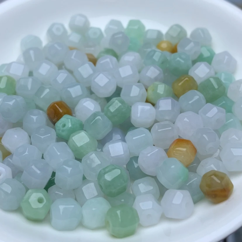 【闪购商品】翡翠手链未镶嵌卡6.5左右冰三彩六棱珠30个