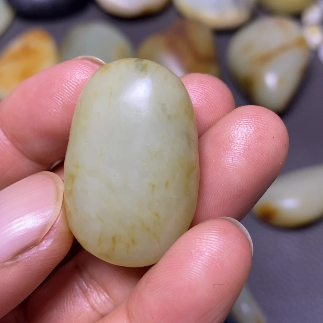 和田玉（糖玉）未镶嵌挂件