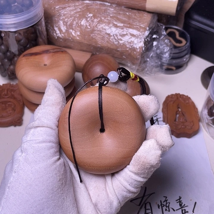 檀香木老山檀香大面包圈微暇