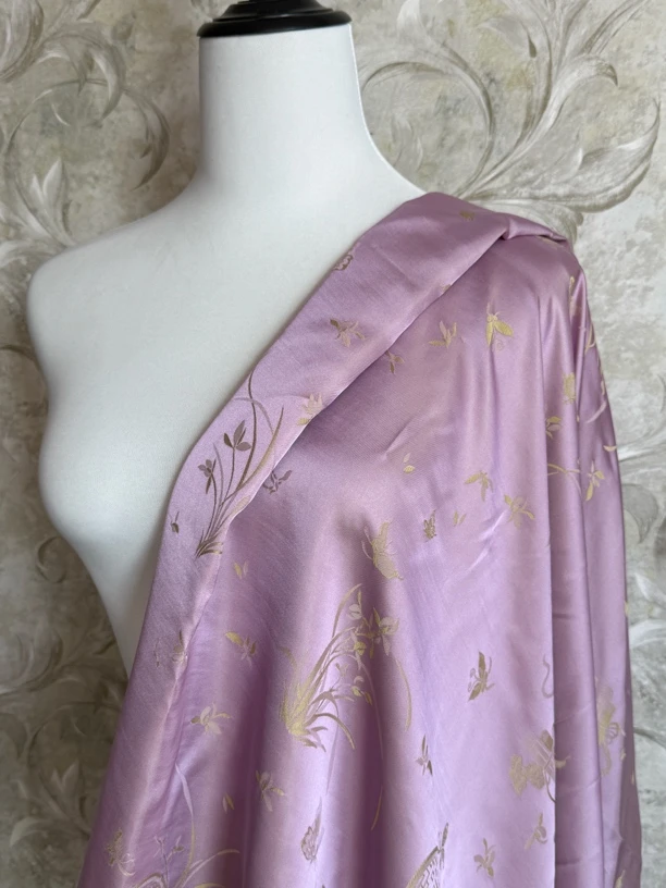 2528兰草花提花面料