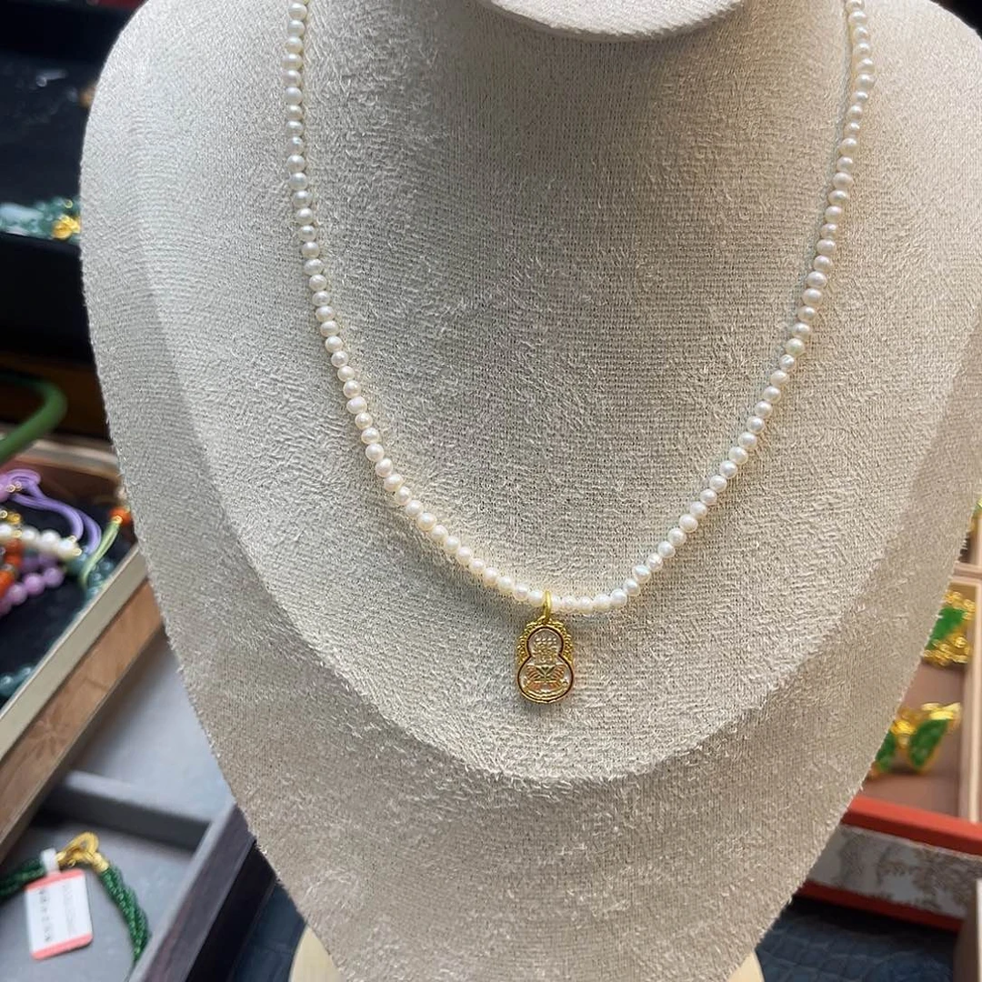 翡翠未镶嵌吊坠(赠链)炸