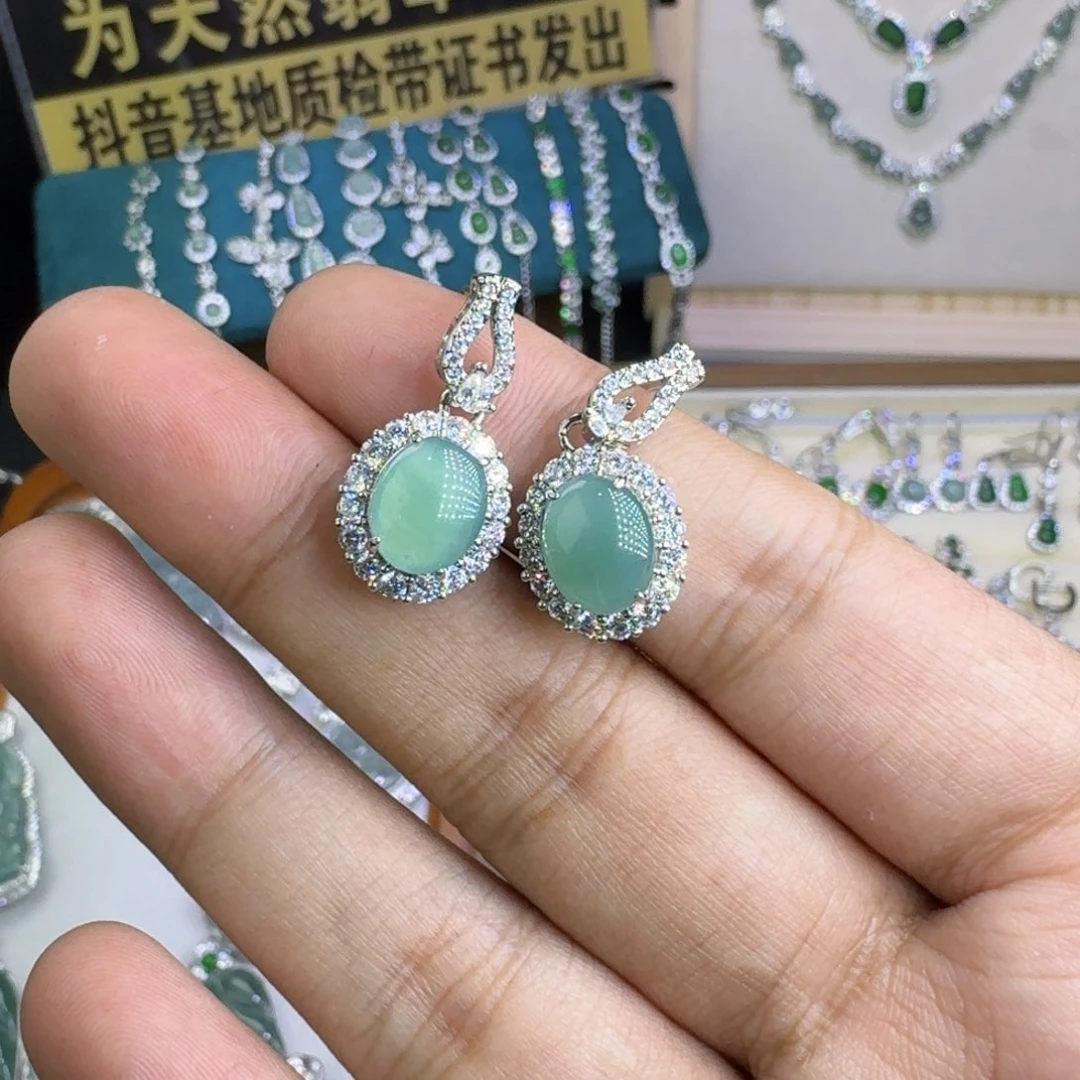 翡翠未镶嵌颈饰784