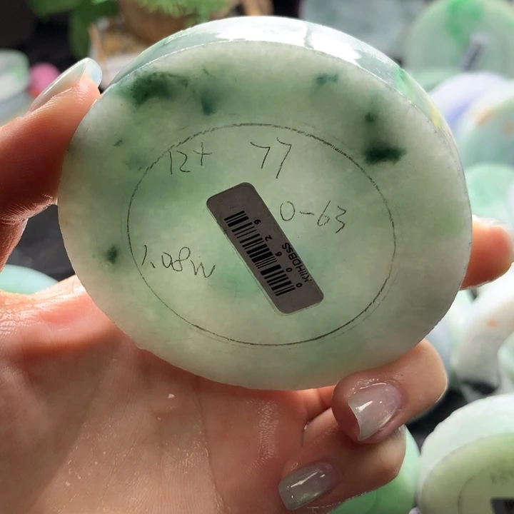 未镶嵌手镯定制翡翠