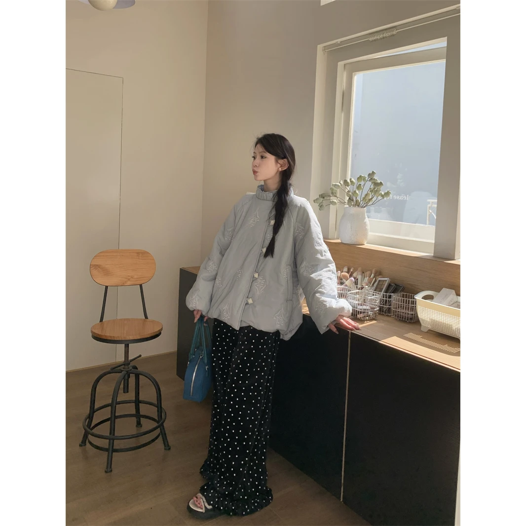 秋冬穿搭温柔松紧立领宽松减龄刺绣花苞棉服外套+丝绒碎花阔腿裤