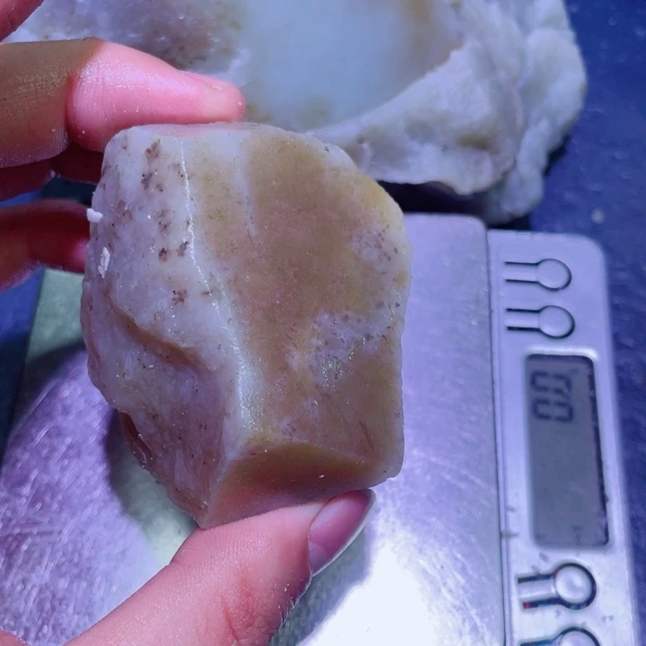 和田玉（糖玉）未镶嵌珠宝半成品