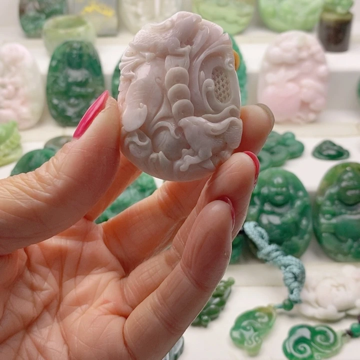 独山玉未镶嵌颈饰