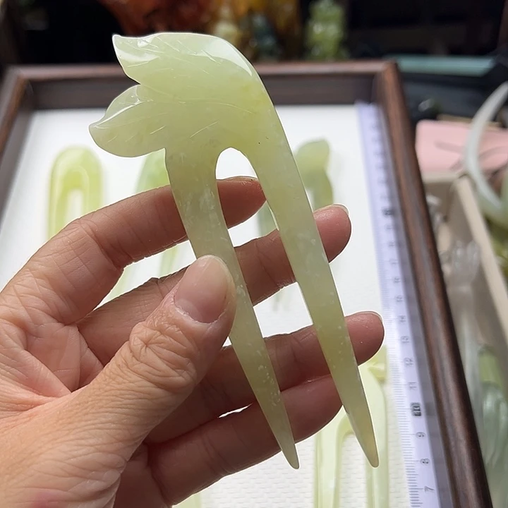 蛇纹石玉未镶嵌发簪