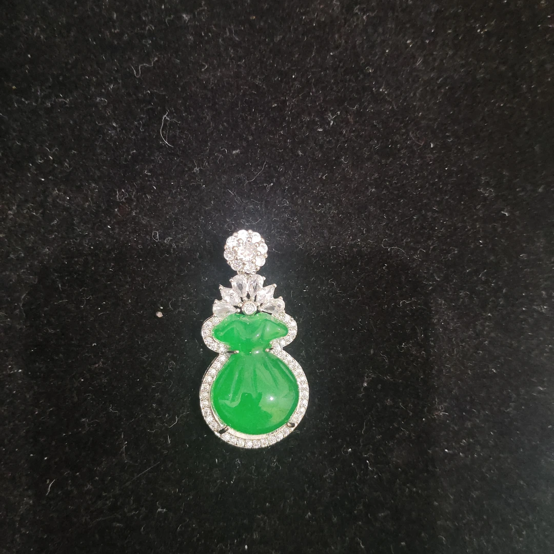 福翠园k565吊坠约高25宽19厚14多样性发货