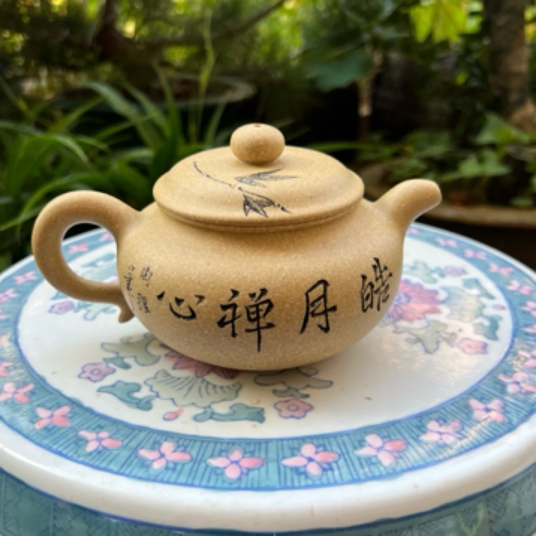 张立君早期精品白段砂仿古紫砂壶