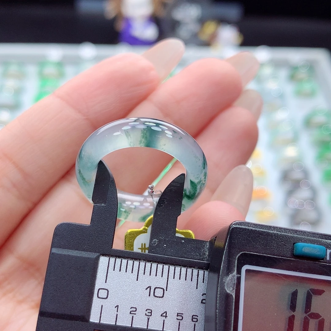 翡翠未镶嵌戒圈12号