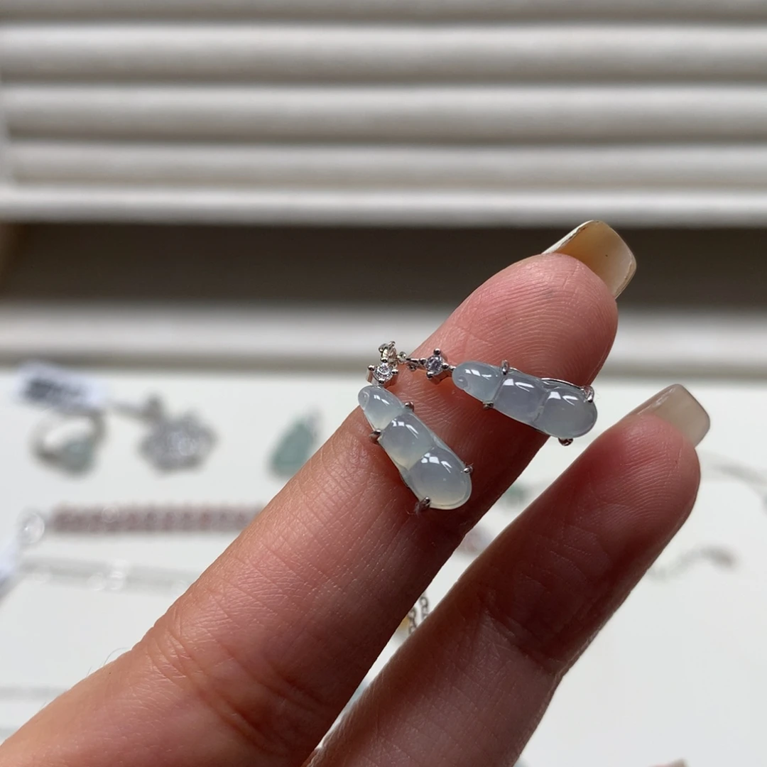 翡翠银S925镶嵌耳饰耳钉