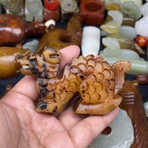 蛇纹石玉未镶嵌颈饰27