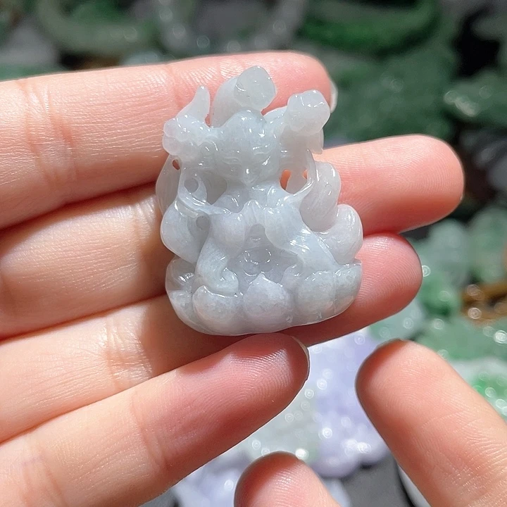 颈饰未镶嵌翡翠天