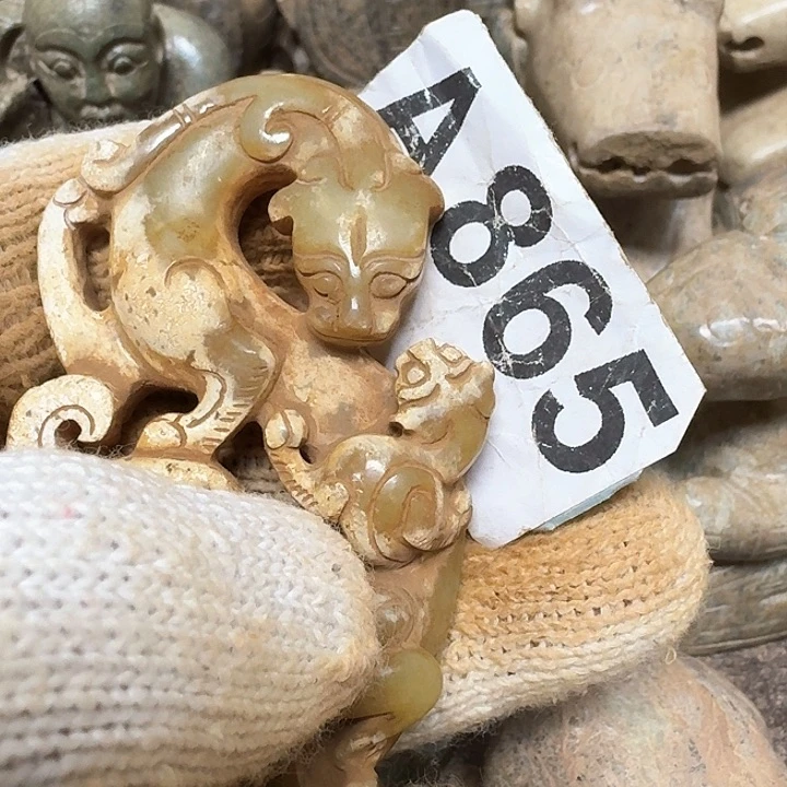 和田玉颈饰未镶嵌用****7