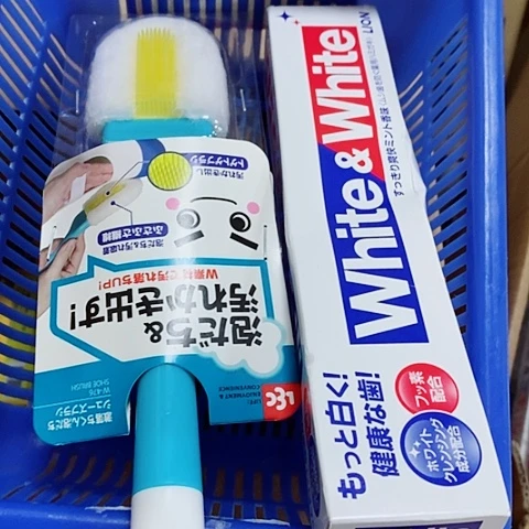 注***劲军禾商贸行杂货铺