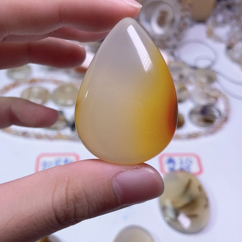 【闪购商品】玛瑙/玉髓颈饰合金大**家