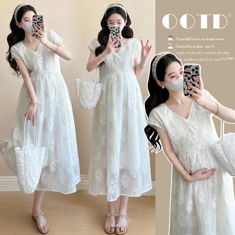 孕妇装夏新款韩版时尚重工刺绣花朵设计显瘦宽松减龄孕妇连衣裙潮
