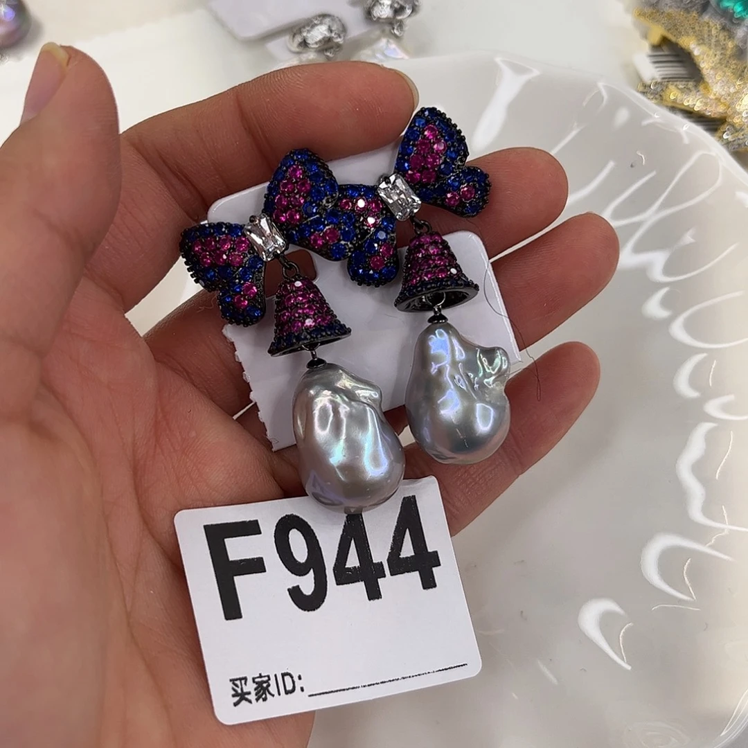 淡水珍珠耳饰合金