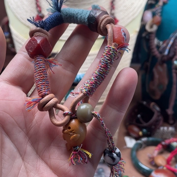 玛瑙/玉髓颈饰未镶嵌