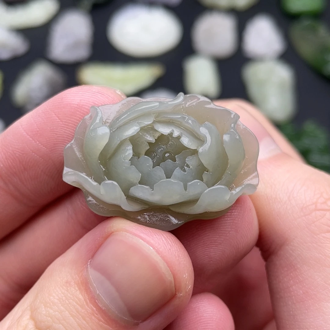 【闪购商品】颈饰未镶嵌和田玉
