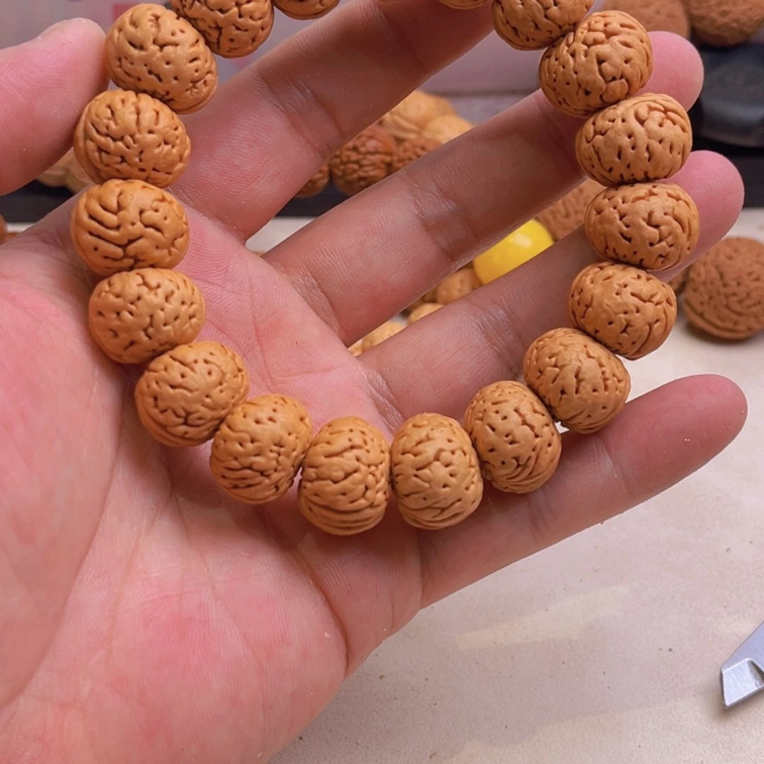 桃核吊坠暴****、桃核树王纽扣大宽脐17