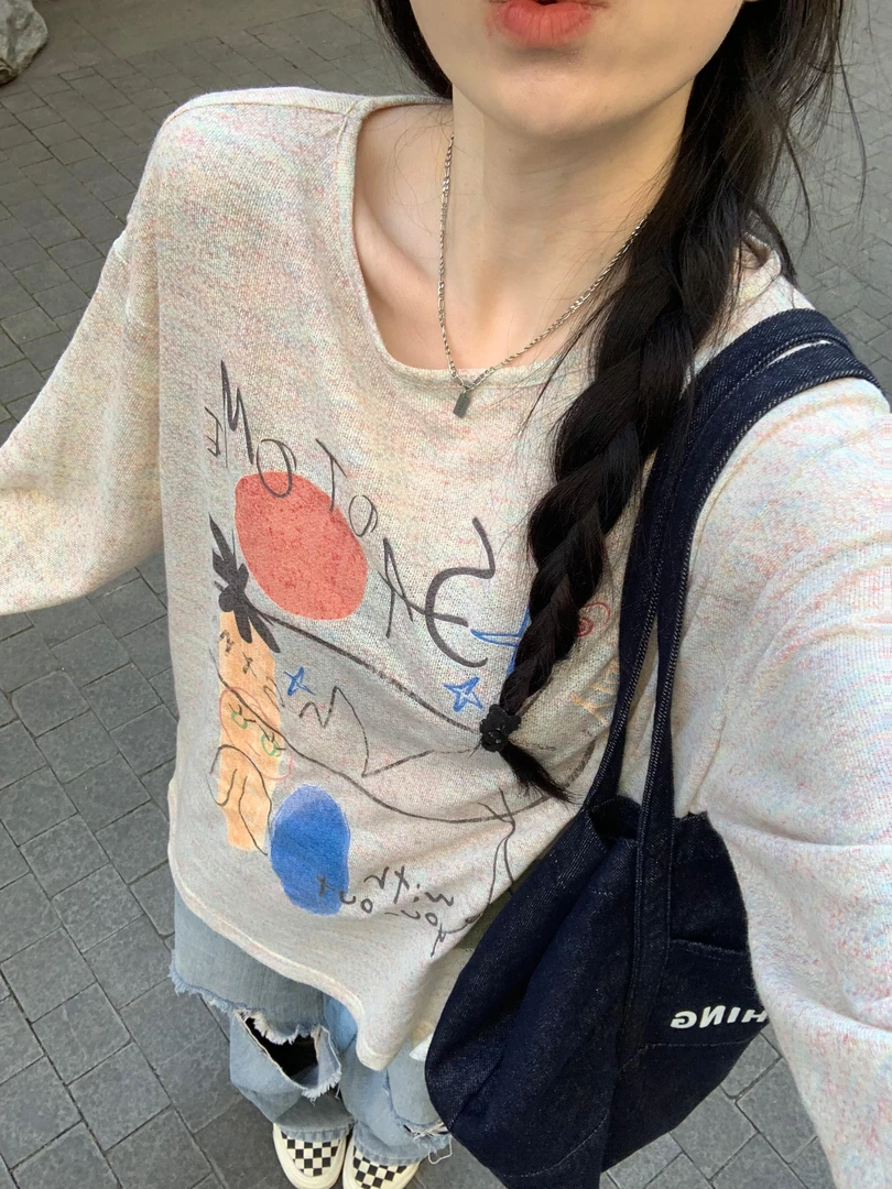 露思穿搭日系彩棉涂鸦印花罩衫女夏轻薄T恤长袖宽松防晒透气上衣