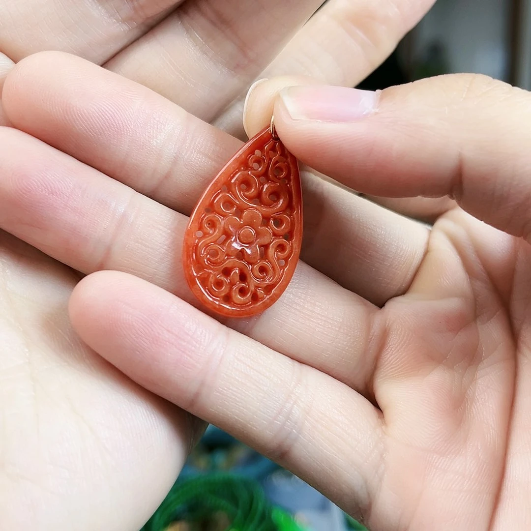 翡翠颈饰未镶嵌吊坠