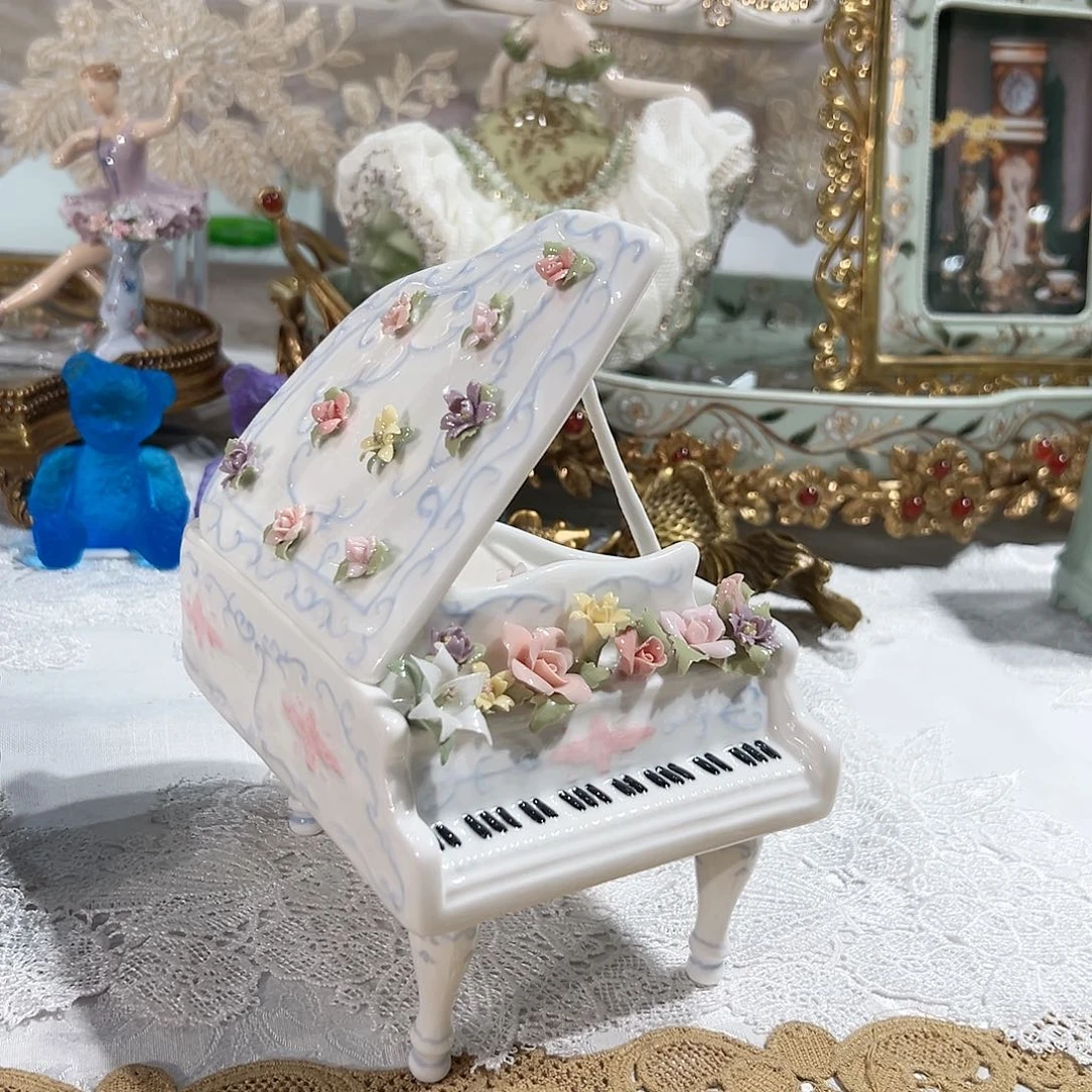 陶瓷0160骨瓷钢琴音乐盒摆件