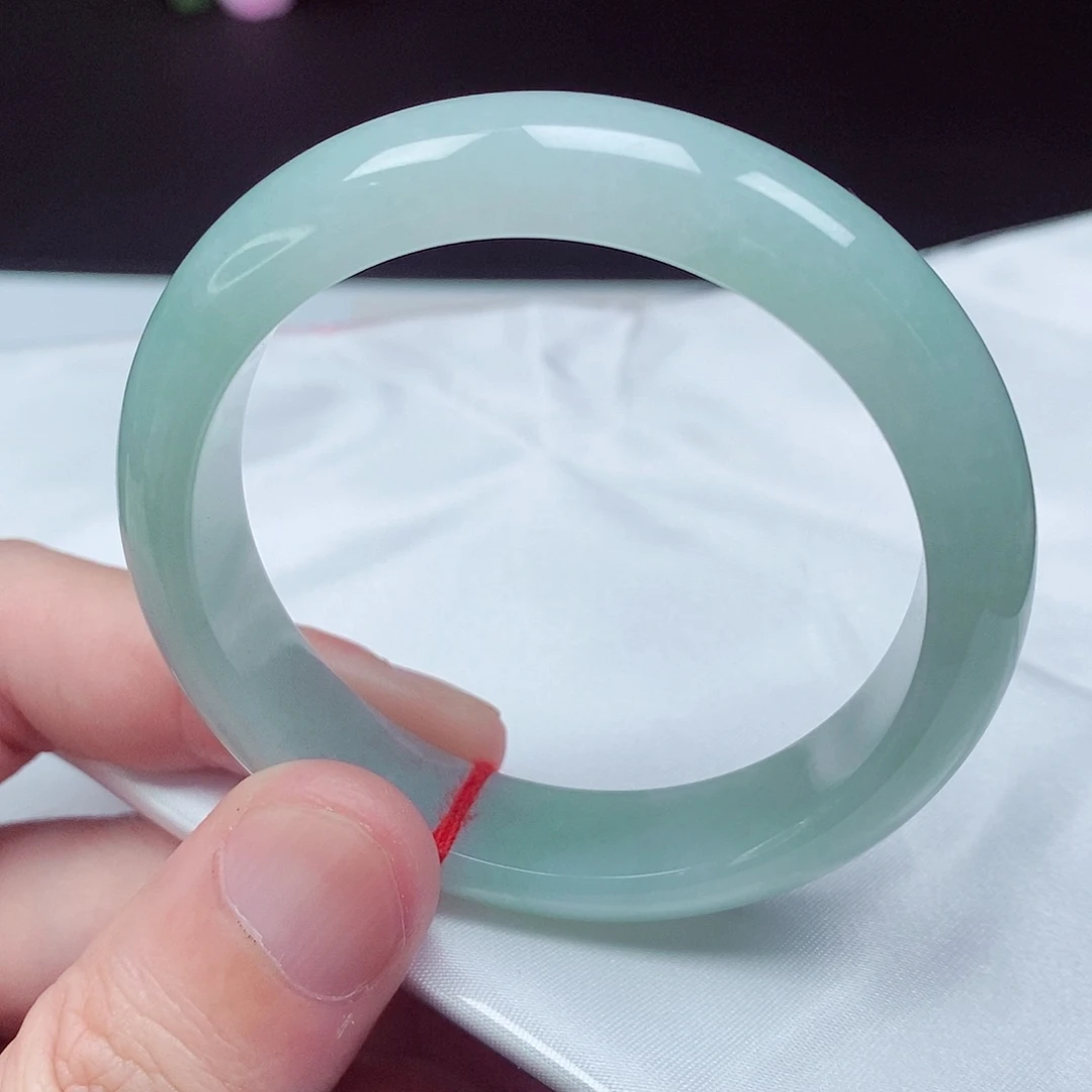 翡翠未镶嵌手镯52.5圈