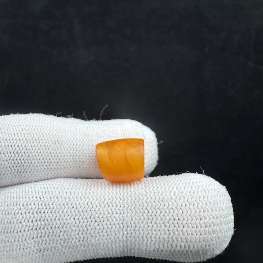 K6502天然蜜蜡老蜡马蹄微瑕10.9*12.7mm支持复检假一罚十