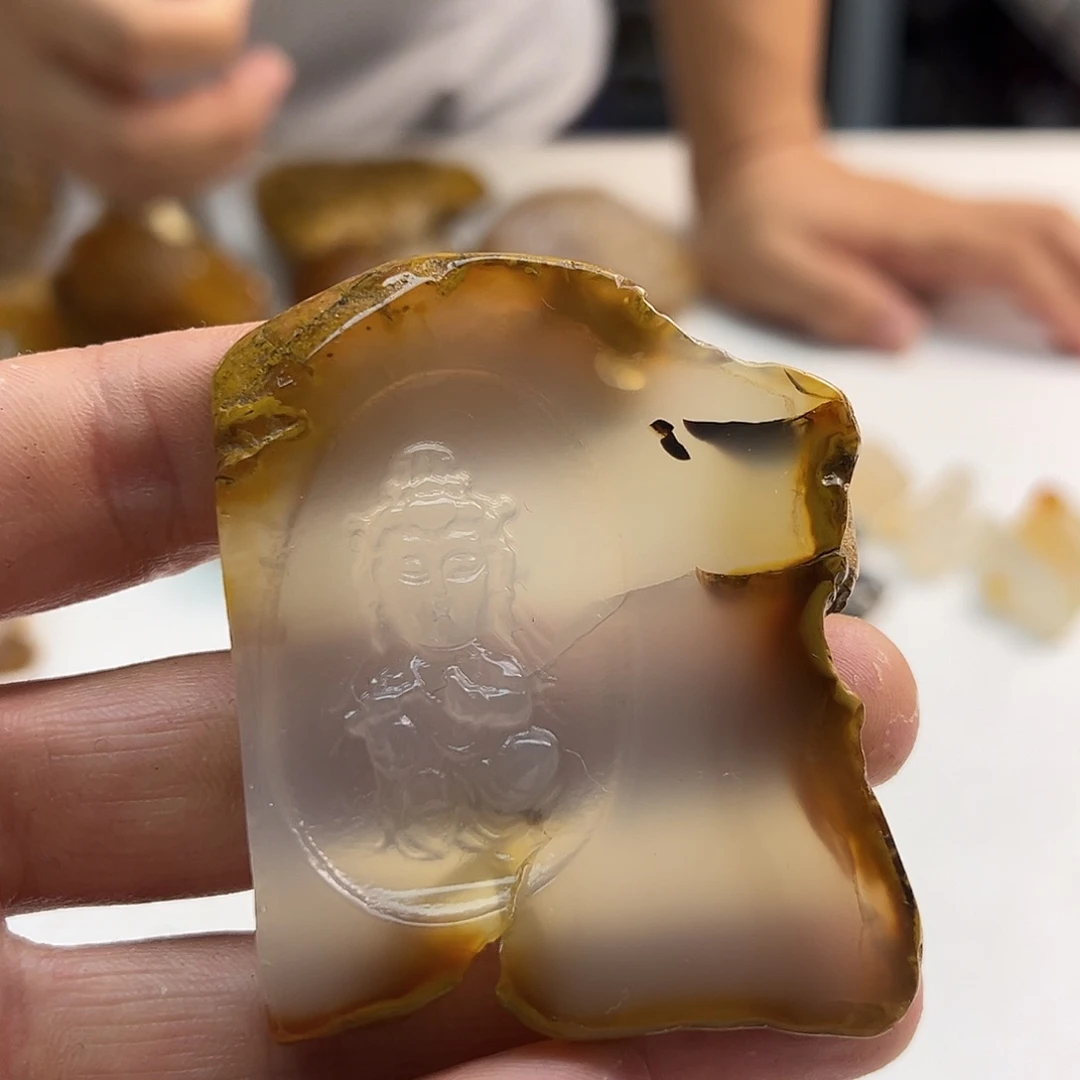 玛瑙/玉髓未镶嵌颈饰
