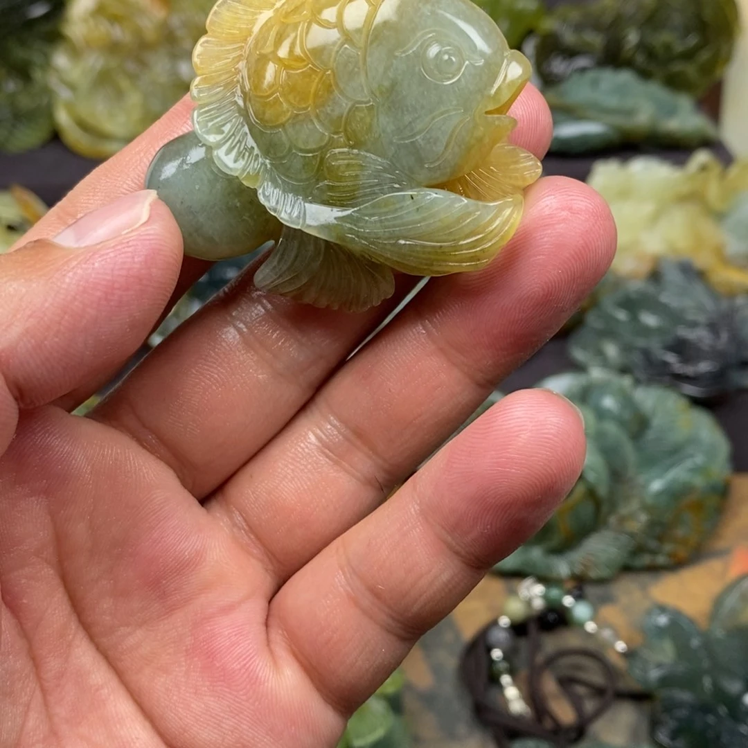 蛇纹石玉未镶嵌吊坠(赠链)