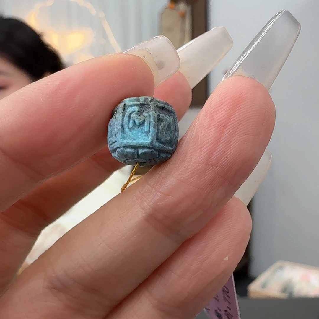 绿松石未镶嵌挂件