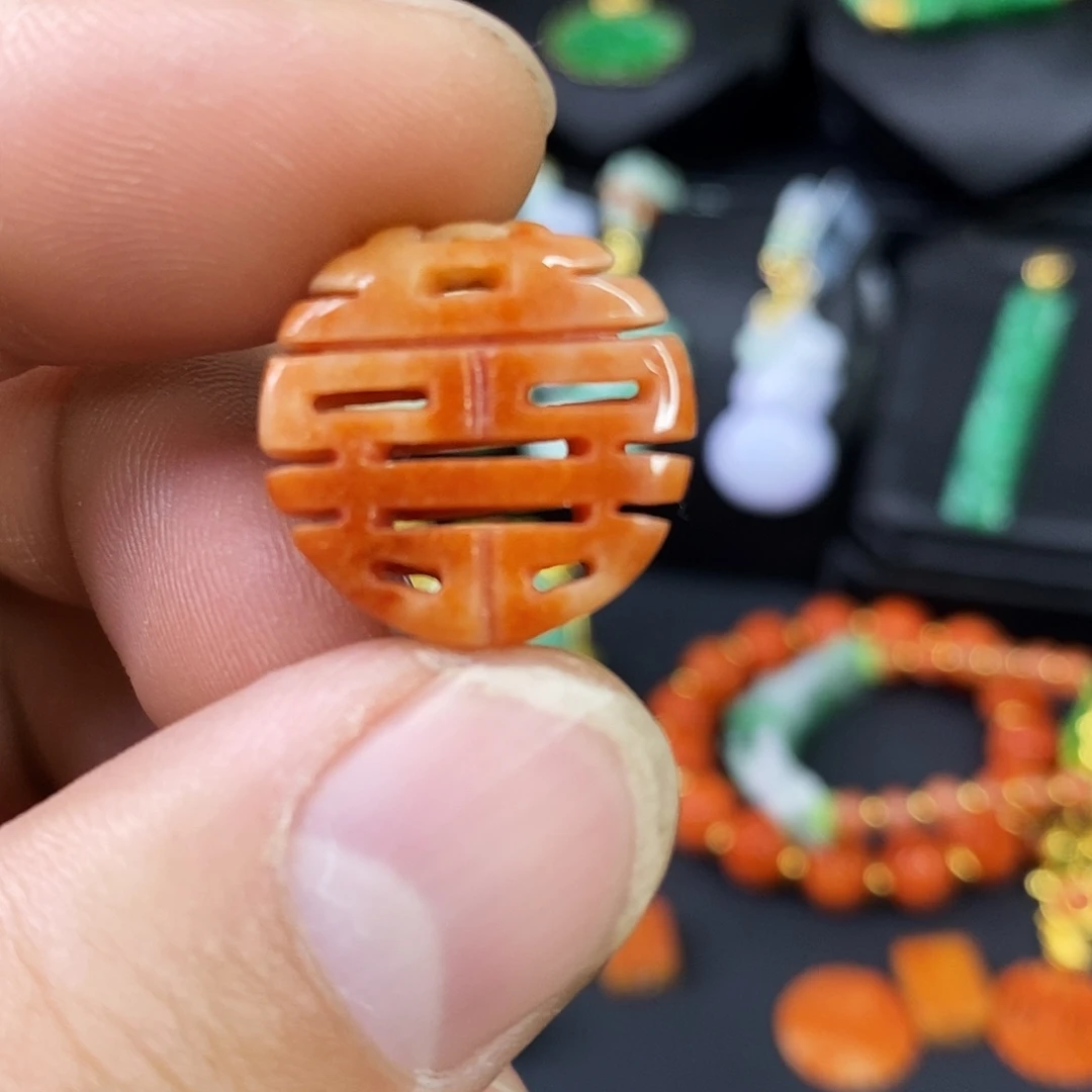 颈饰未镶嵌翡翠吊坠