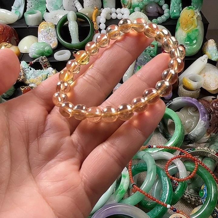翡翠未镶嵌颈饰翡翠未镶嵌颈饰