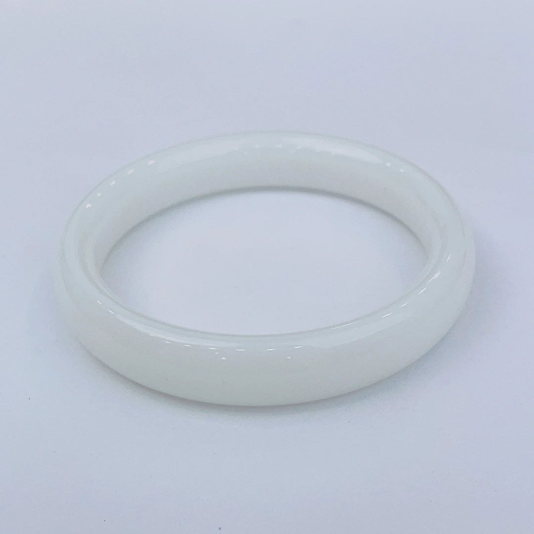 新疆和田手镯 玉石 凝脂白手镯