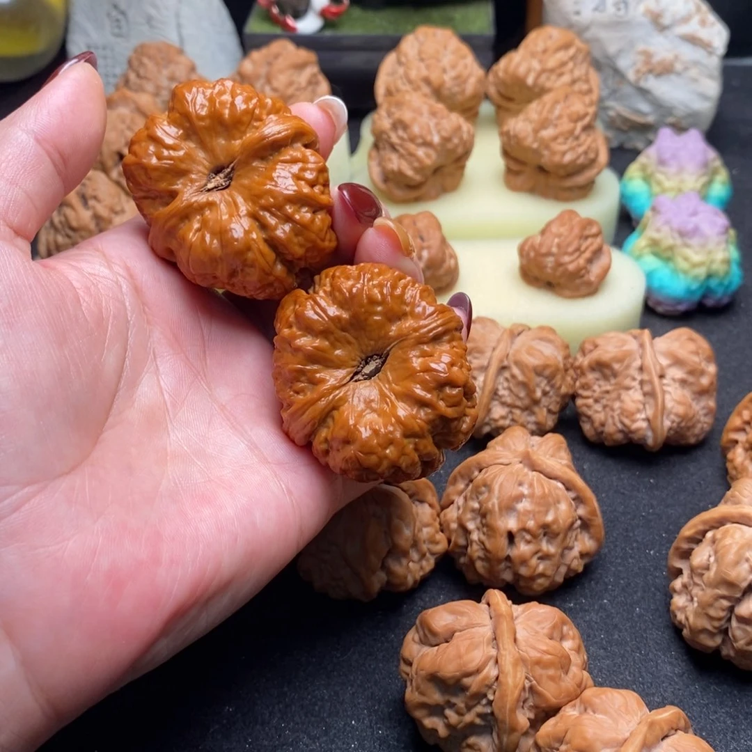 L***H文玩核桃把件蛤蟆头41尺寸