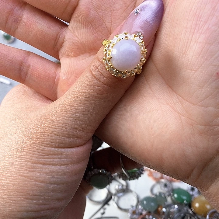 0****翡翠未镶嵌戒指缅甸