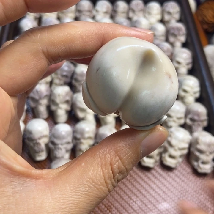 *****配饰鹿角雕刻一个出