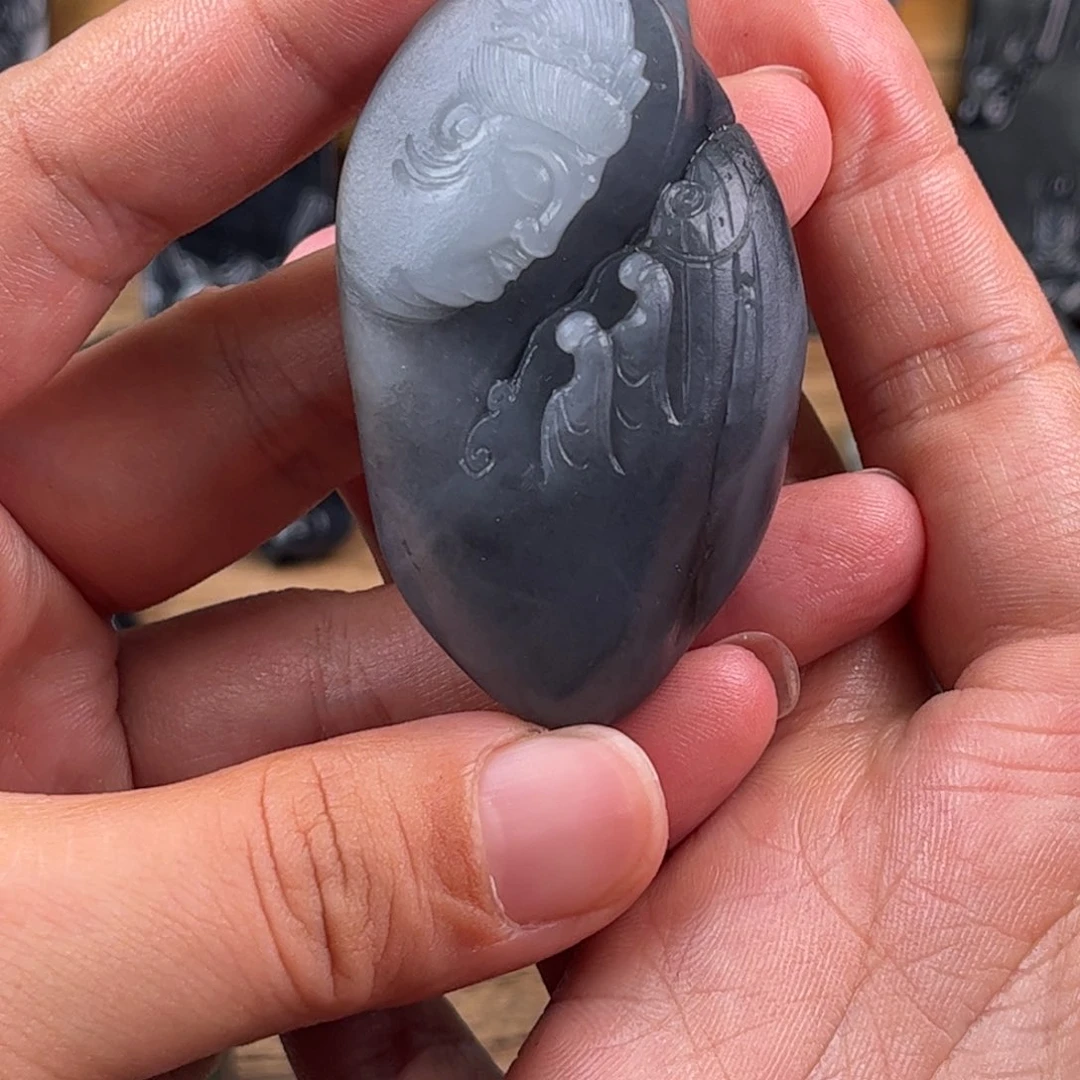 和田玉未镶嵌颈饰?*定制