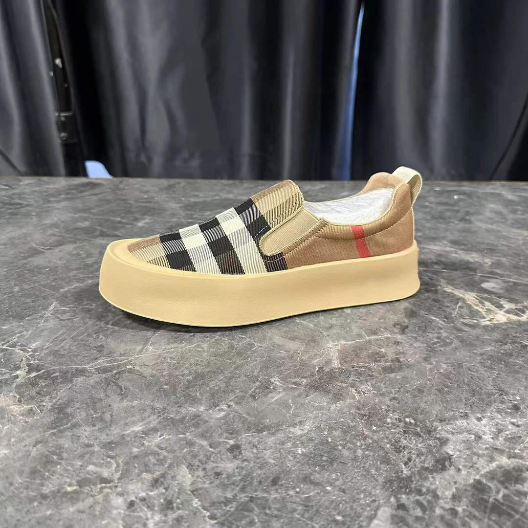 10008-断码清仓-男士时尚休闲布鞋