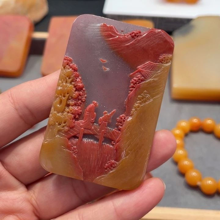 石英质玉（黄龙玉）未镶嵌挂件