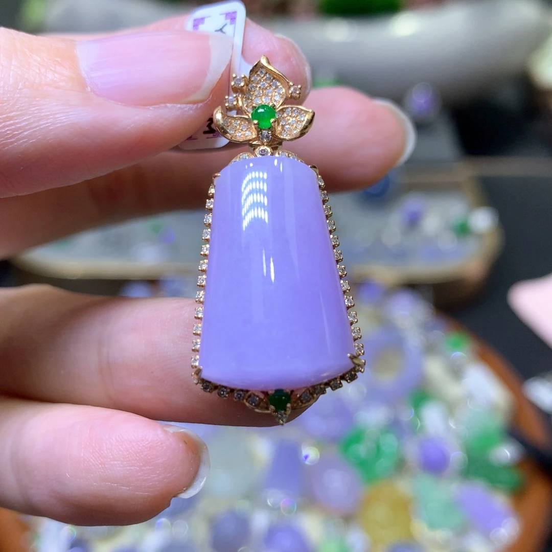 【闪购商品】翡翠颈饰18K金镶嵌翡翠吊坠项链