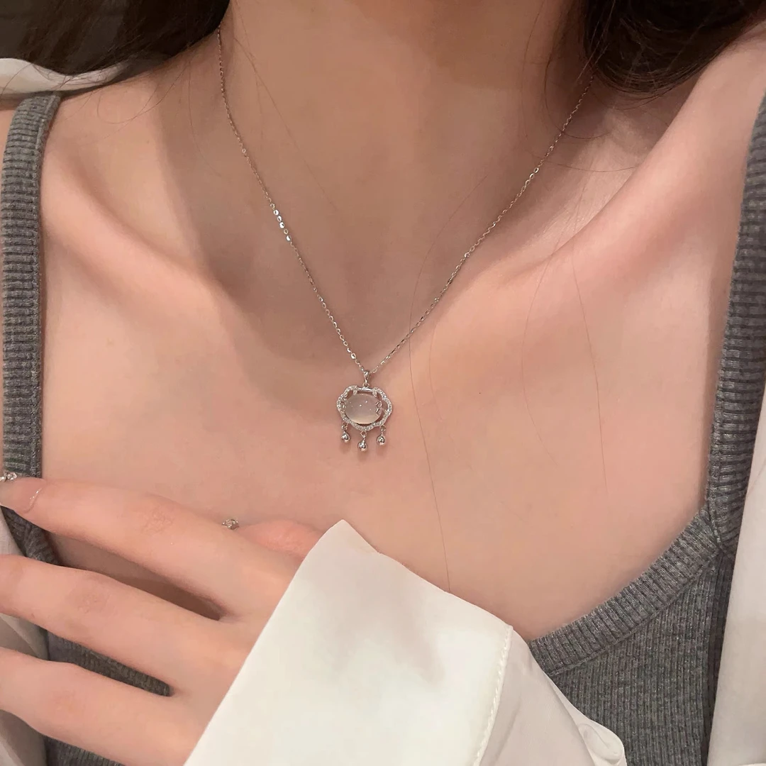 新款精致气质轻奢平安锁项链小众设计高级感锁骨链配饰女夏天百搭