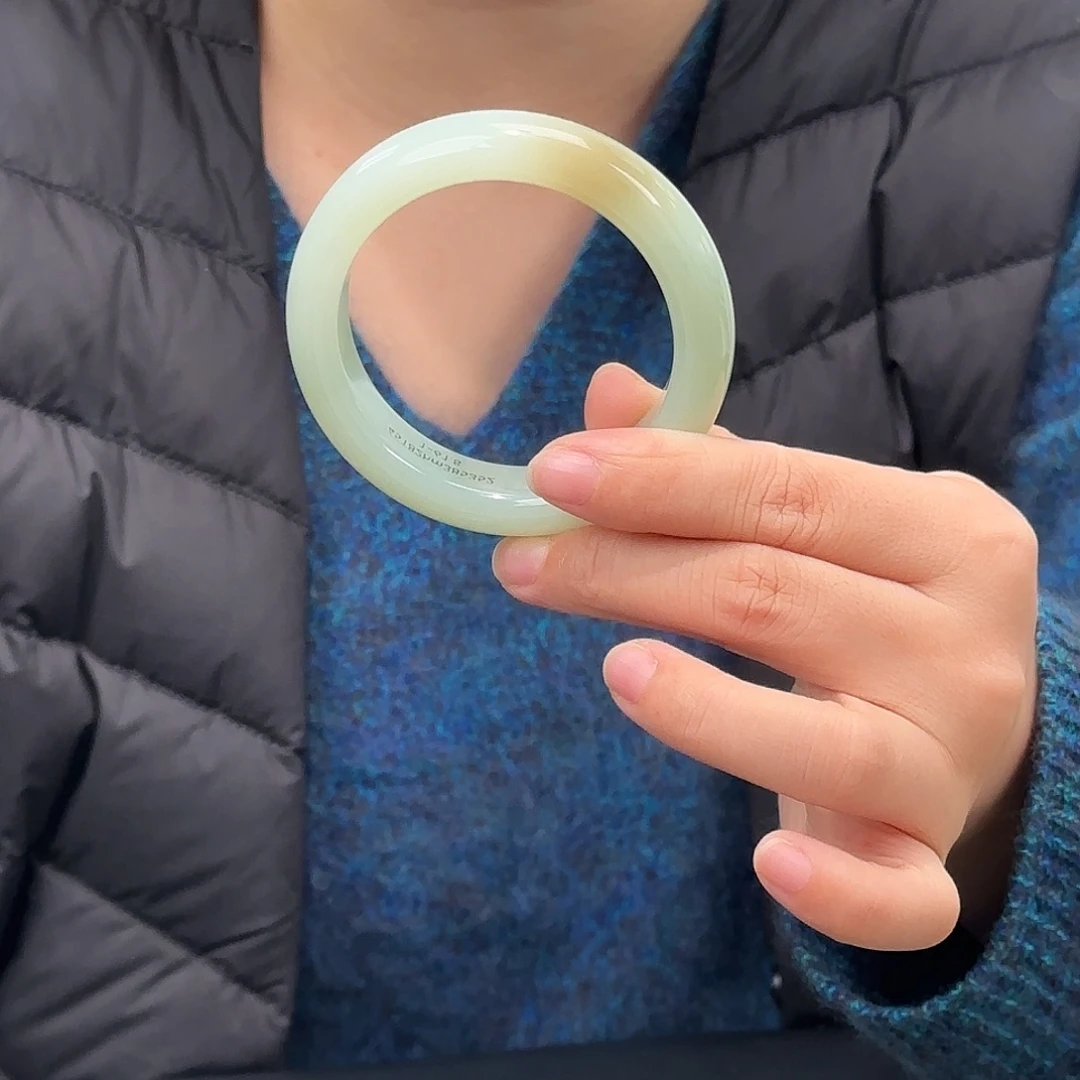 和田玉未镶嵌手镯新疆54左右